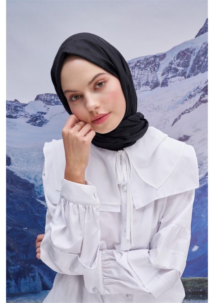 Küpçizgi Jakar Italyan Ipekli Şal Siyah modelleri