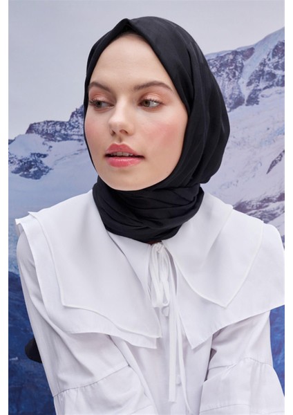 Küpçizgi Jakar Italyan Ipekli Şal Siyah fırsatları