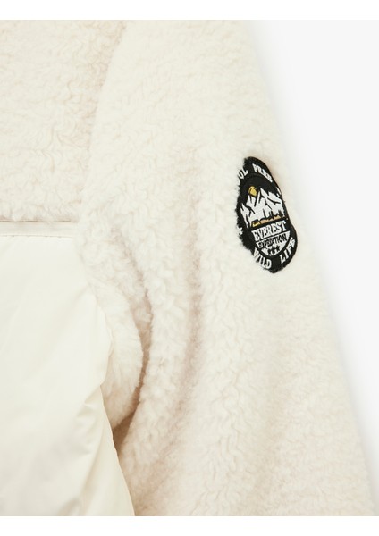 Kapüşonlu Uzun Kollu Peluş Detaylı Baskılı Şişme Mont indirimleri