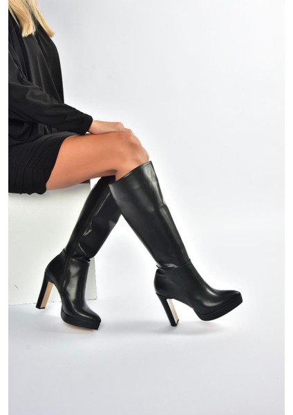 V820660609 Siyah Kalın Platform Topuklu Kadın Çizme modelleri