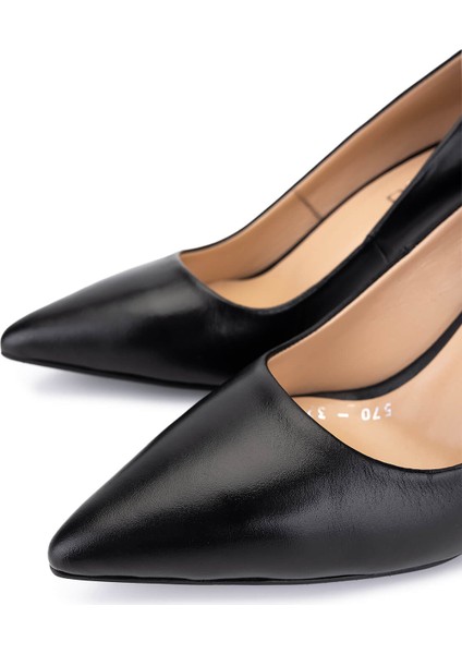 Kadın Hakiki Deri Siyah Topuklu Ayakkabı 1132 570 Bn Ayk SK25-26 Sıyah Derı modelleri