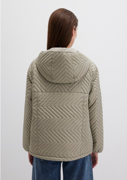 Kapüşonlu Kapitone Yeşil Ceket 1110460-70354 fırsatları