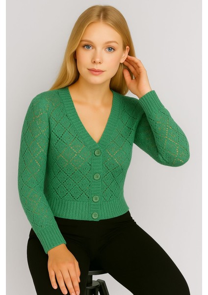 Kadın V Yaka Önü Düğmeli Mevsimlik Hırka