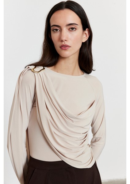 Şal Detaylı Bluz Bej fiyatları