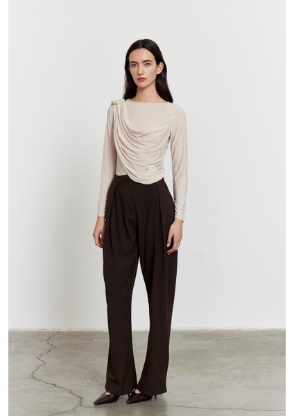 Şal Detaylı Bluz Bej fırsatları