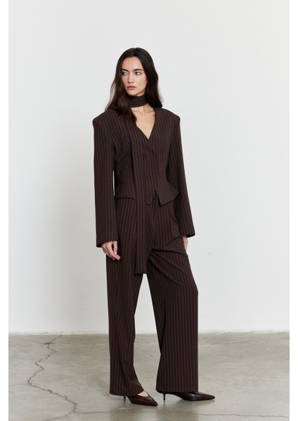 Çizgili Belden Oturmalı Fular Detay Blazer Acı Kahve modelleri