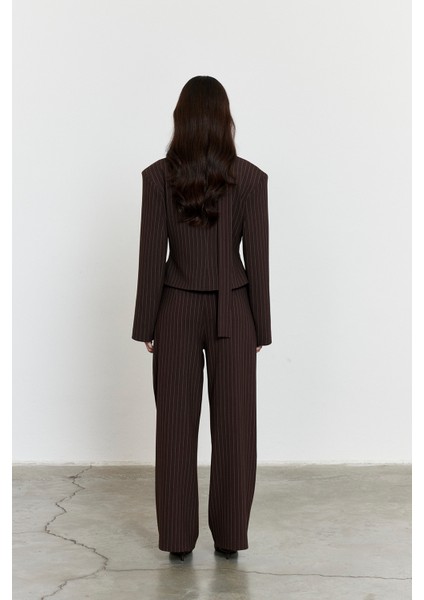 Çizgili Belden Oturmalı Fular Detay Blazer Acı Kahve indirimleri