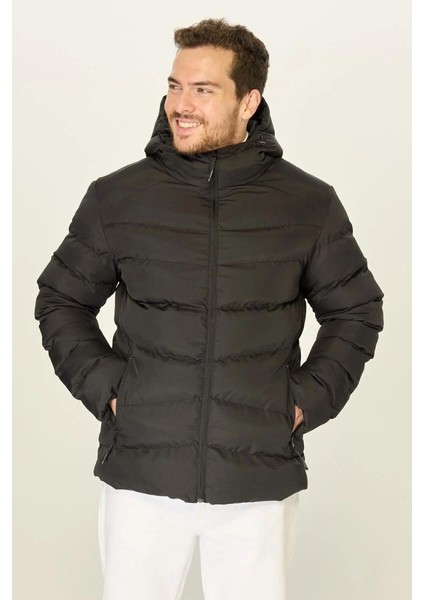 İçi Astarlı Su ve Rüzgar Geçirmez Cepli Kapüşonlu Erkek Mont fiyatları