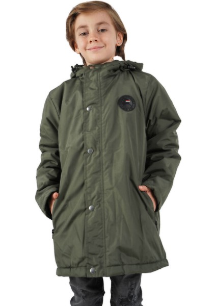 İçi Kürklü Su ve Rüzgar Geçirmez Erkek Çocuk Mont