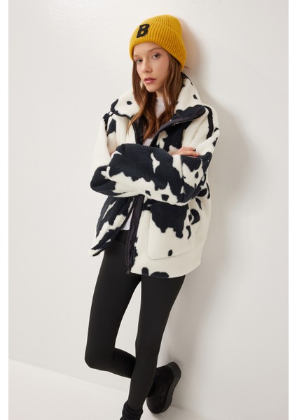 Dik Yaka Desenli Peluş Mont LCI0051 Ekru Siyah modelleri