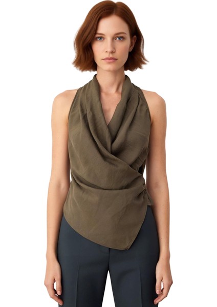 Yazlık Modal Bluz; V Yaka; Fitted; Melfi Dokuma Günlük Kullanım Için Rahat ve Şık Seçkin Malzeme