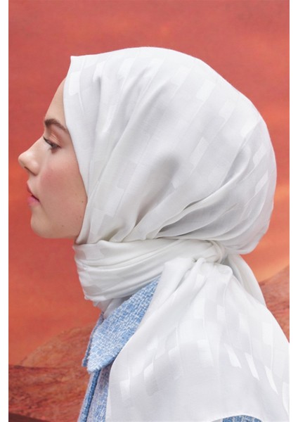 Küpçizgi Jakar Italyan Ipekli Şal Ekru