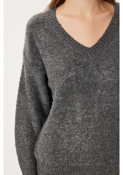 V Yaka Yumuşak Dokulu Triko Kazak LCI0038 Antrasit modelleri