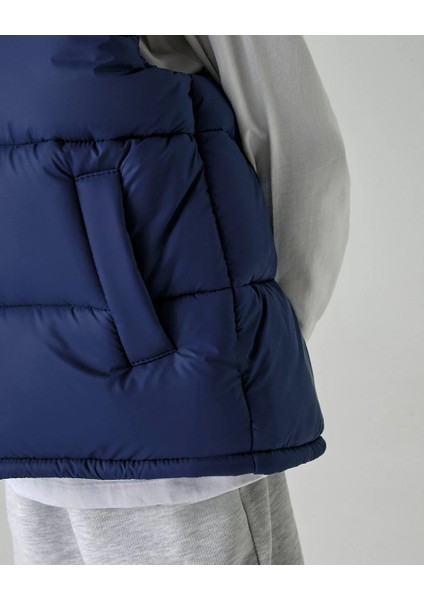 Şişme Yelek, Su Geçirmez Kumaşlı, Oversize Orjinal Kalıp, Lacivert Renk modelleri