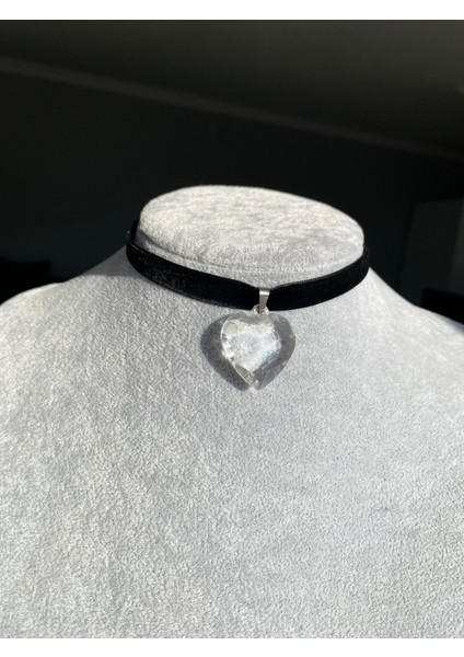 Şeffaf Kalpli Kadife Choker fiyatları