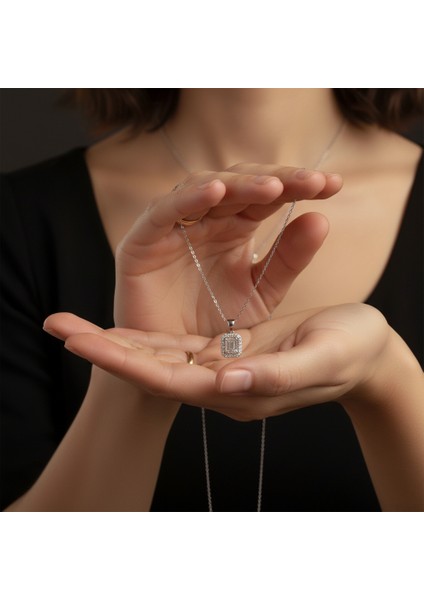 925 Ayar Gümüş Baget Taşlı Tektaş tasarım Kolye fiyatları