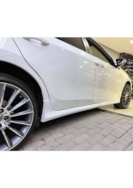 Toyota Corolla Yan Marşpiyel 2013-2018 (Plastik) Boyasız