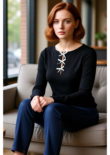 Kadın Moda Şık Regular Bisiklet Yaka Slim Kalıp Örme Fiyonk ve Cut Out Detaylı Vücuda Oturan Bluz