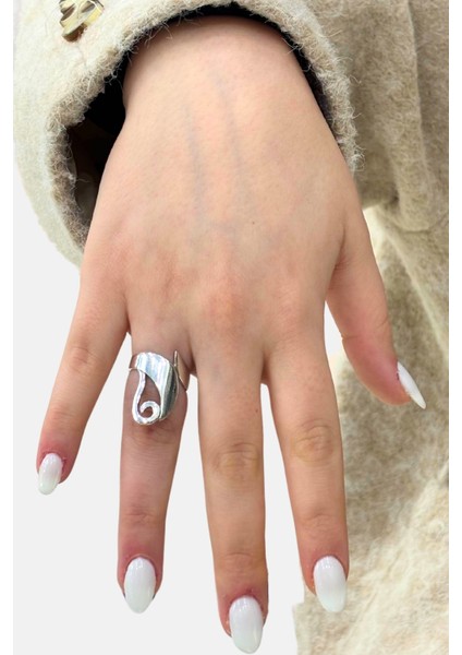 Sylve Modern Tasarım Gümüş Kadın Yüzük fiyatları
