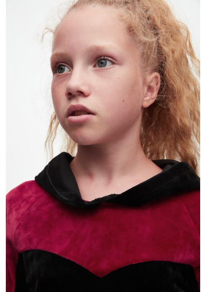 Siyah Kırmızı Kız Çocuk Robalı Kadife Takım modelleri