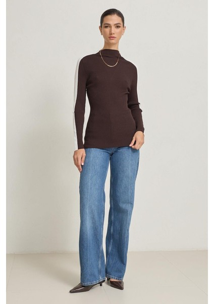 Acı-Kahve Uzun Kollu Şerit Detaylı Triko