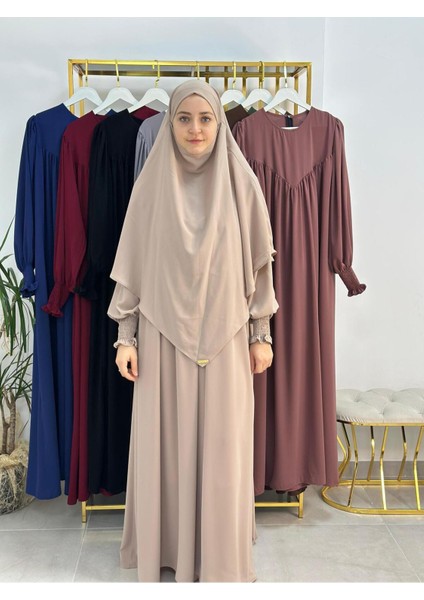 Tesettür Elbise,önü V Model Büzgülü,sufle Esarpla Takım.hijap ,khimar.hac Umre Için Uygundur Bej fiyatları