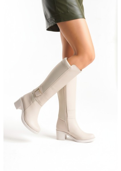 Deri Görünümlü Arkası Streç Esnek Kalın Orta Yüksek Topuklu Toka Detaylı Fermuarlı Bej Uzun Çizme