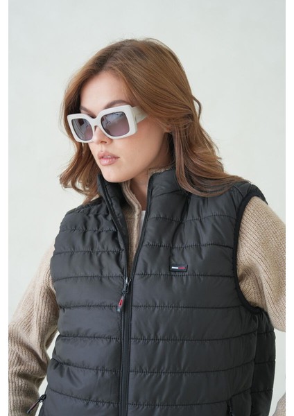 İçi Astarlı Su ve Rüzgar Geçirmez Cepli Kadın Yelek fırsatları