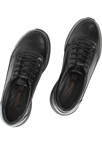 Kadın Siyah Bağcıklı Deri Ayakkabı