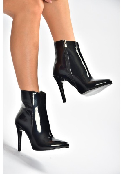 N372524408 Siyah Rugan Ince Topuklu Kadın Bot modelleri