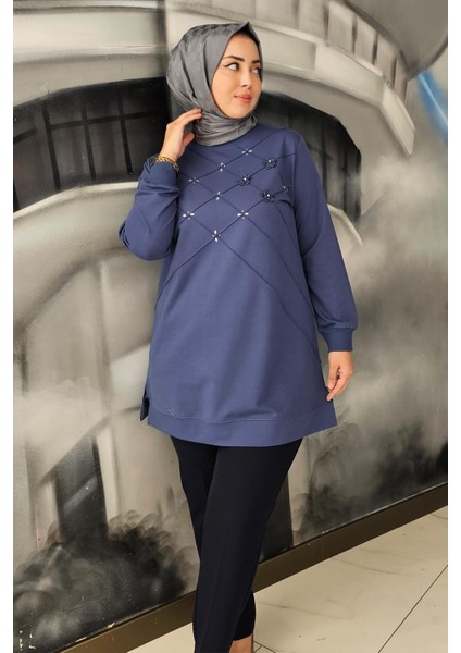 Kadın Dikme ve Taş Detaylı Tesettür Tunik