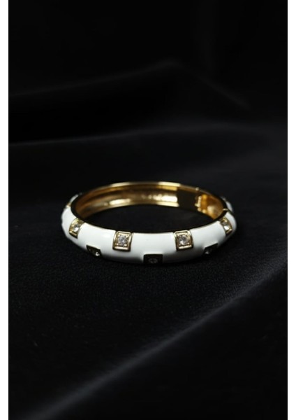 Mineli Beyaz Taşlı Kelepçe Mnl-Klp-02