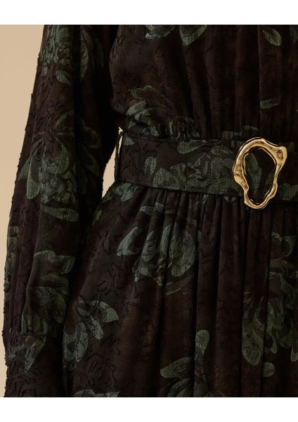 10002521311010 Üstü Tül Desenli Beli Kemerli Şık Elbise modelleri