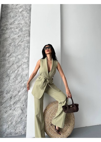 Kadın Şal Yaka Kuşaklı Yelekli Palazzo Pantolonlu Takım Elbise