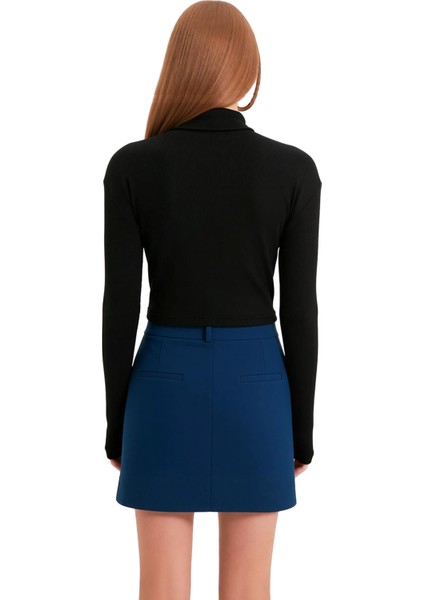 Kadın Şık Crop Balıkçı Yaka Slim Kalıp Örme Fitted Vücuda Oturan Parmak Detaylı Fitilli Esnek Bluz modelleri