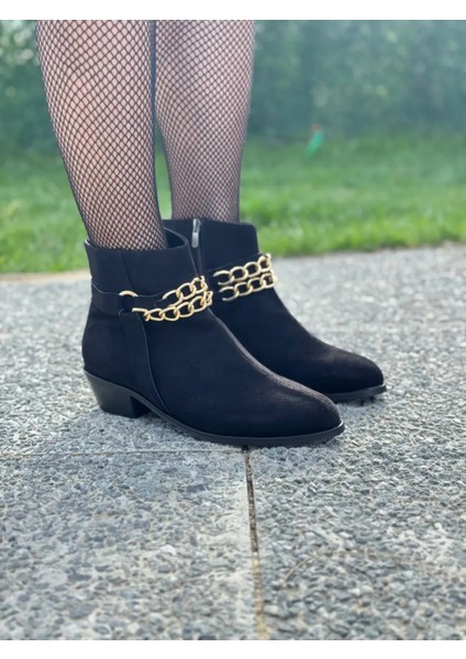 Chai Büyük Numara Zincir Detaylı Kısa Topuklu Kadın Bot Şık ve Konforlu fırsatları