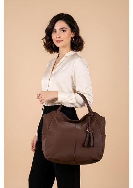 Astarlı Tek Bölmeli Püsküllü El ve Omuz Çantası 111005