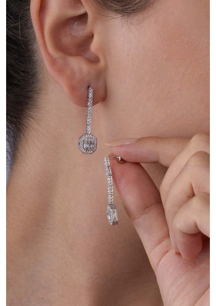 Baget Taşlı Rodyum Kaplama 925 Ayar Gümüş Küpe fiyatları