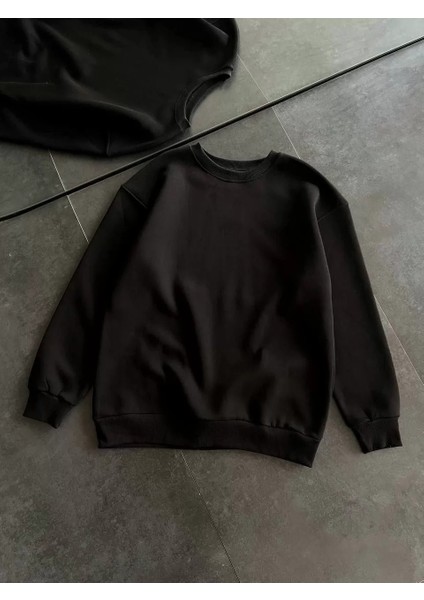 Kışlık Bisiklet Yaka Üç Iplik Basic Sweatshirt - Siyah fırsatları