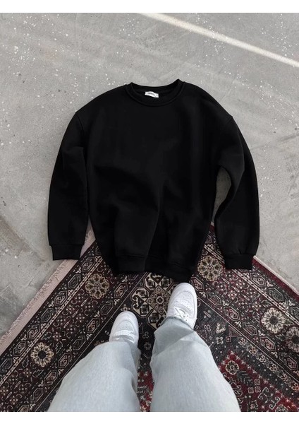 Kışlık Bisiklet Yaka Üç Iplik Basic Sweatshirt - Siyah indirimleri