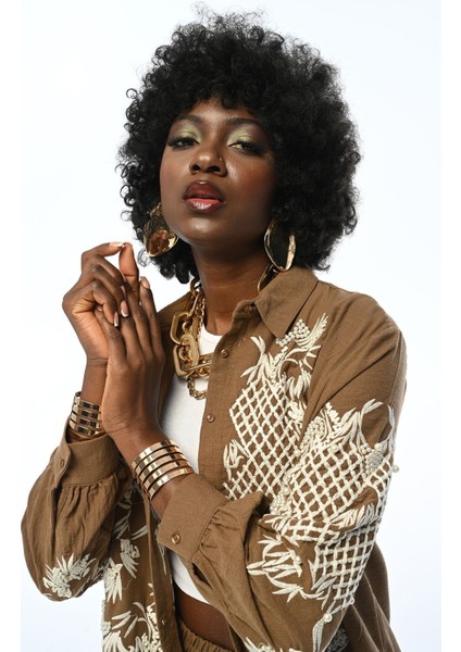 Kadın Kolu ve Önü Incili Nakışlı Oversıze Gömlek