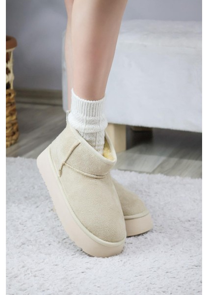 Kadın Pavro Süet Içi Kürklü Kalın Taban ( 4.5 cm ) Mini Kısa Bot Krem fırsatları