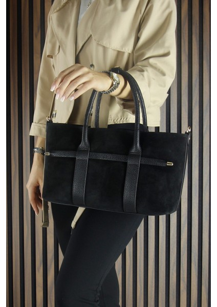 Siyah Hakiki Dana Süet Fermuarlı Üç Bölmeli Iç Cepli Askılı Orta Boy Günlük Omuz Çantası modelleri