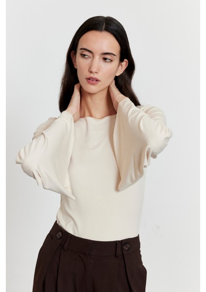 Yarasa Kol Kayık Yaka Bluz Bej