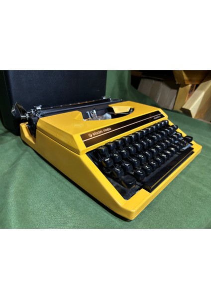 Silver Reed Silverette Çantalı Daktilo - Sorunsuz Çalışır Durumda fiyatları