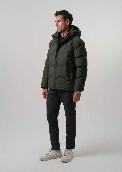 Jordan Erkek Mont Kapüşonlu Su Itici Rüzgar Geçirmez Reflektör Detaylı Erkek Mont fırsatları