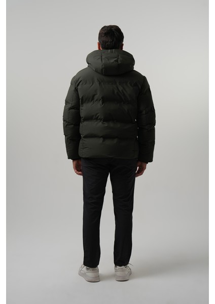 Jordan Erkek Mont Kapüşonlu Su Itici Rüzgar Geçirmez Reflektör Detaylı Erkek Mont