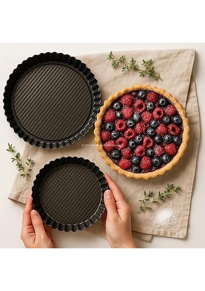 28 cm Yuvarlak Meyve Turtası Kalıbı – Siyah Metalik Yapışmaz Kaplamalı Turta ve Kiş Kalıbı – Eşit Isı Dağılımlı – Kolay Temizlenebilir – Fırın Güvenli indirimleri