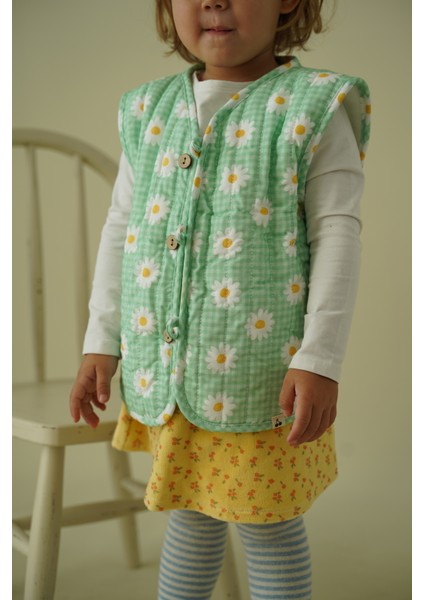 Papatya Desenli Yeşil Peluş Bebek Yeleği
