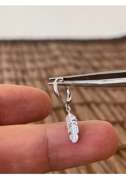925 Ayar Gümüş Tüy Modeli Sallantılı Gümüş Halka Piercing 8 mm Gümüş Küpe fiyatları